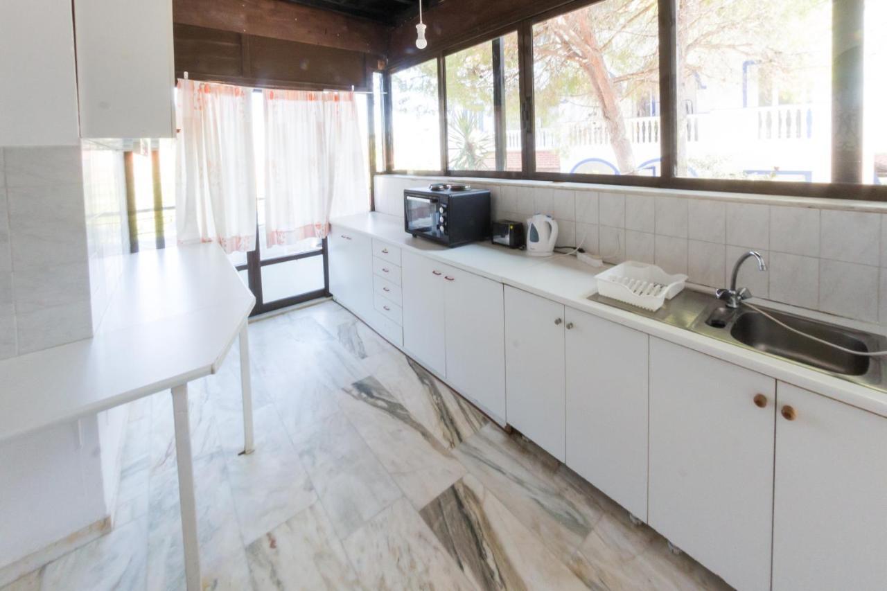 Aparthotel Velendzas Holidays 3*
