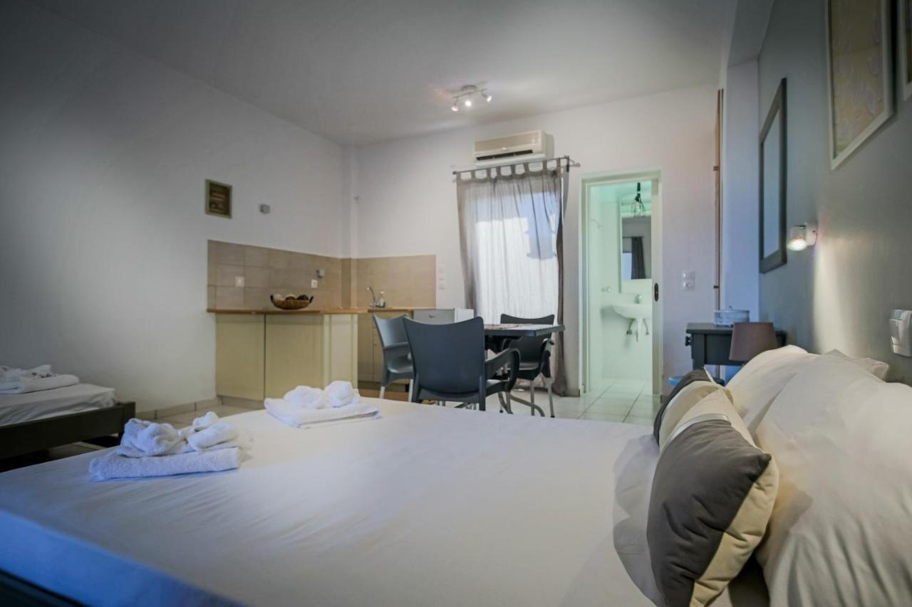 Velendzas Holidays 3*