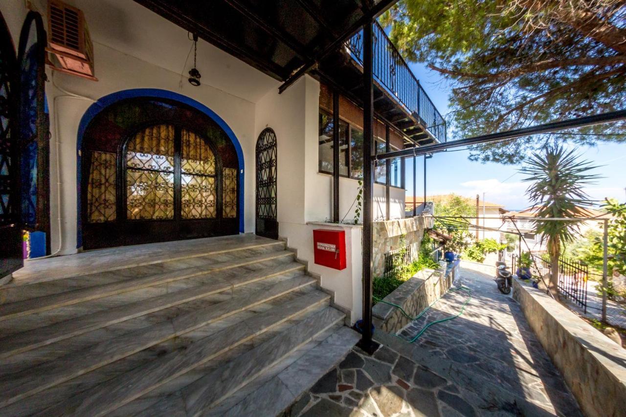 Velendzas Holidays Aparthotel